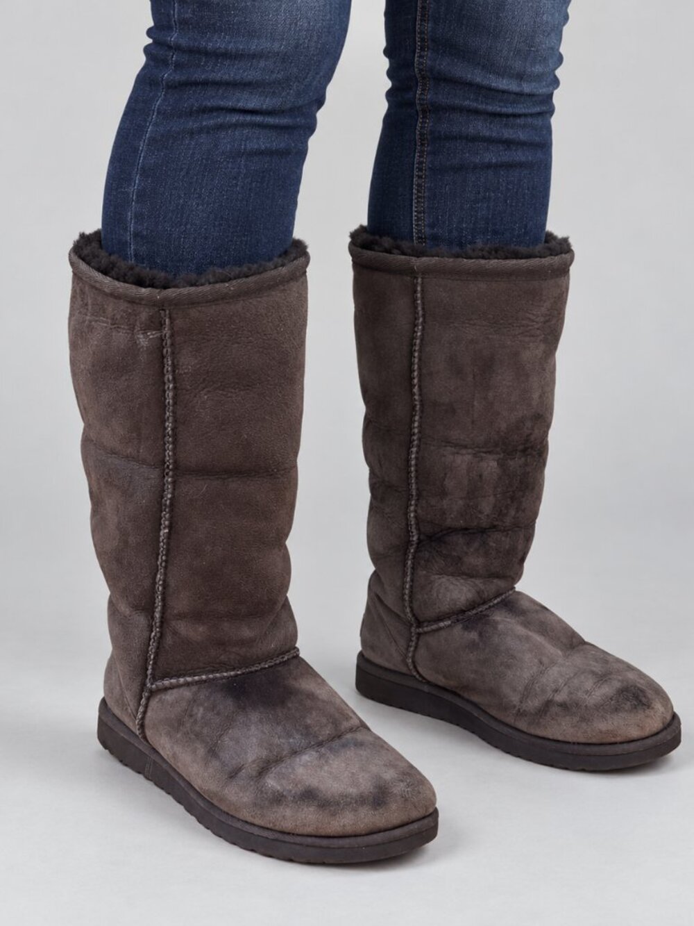 UGG Women's Tall‎ Classic Winter Boots Brown